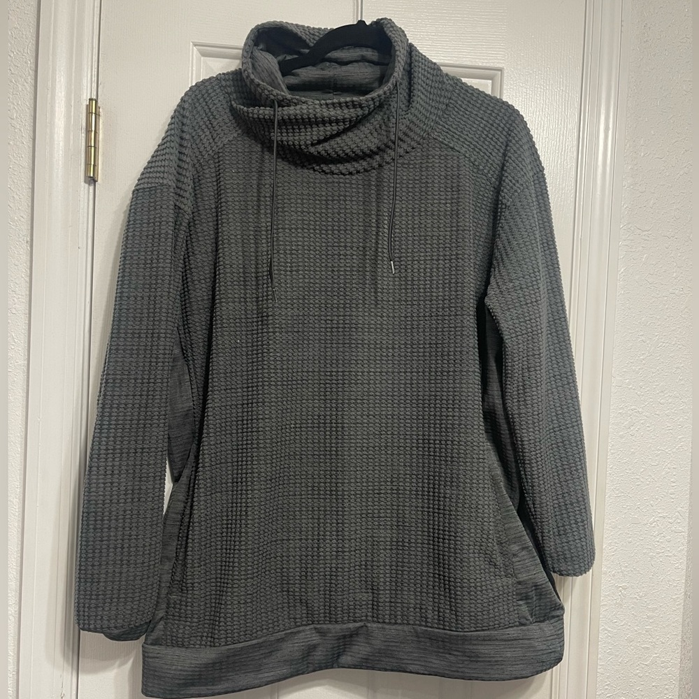 Columbia Cowl neck sweatshirt